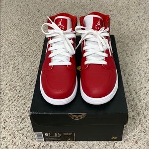 NEVER WORN red Jordan’s